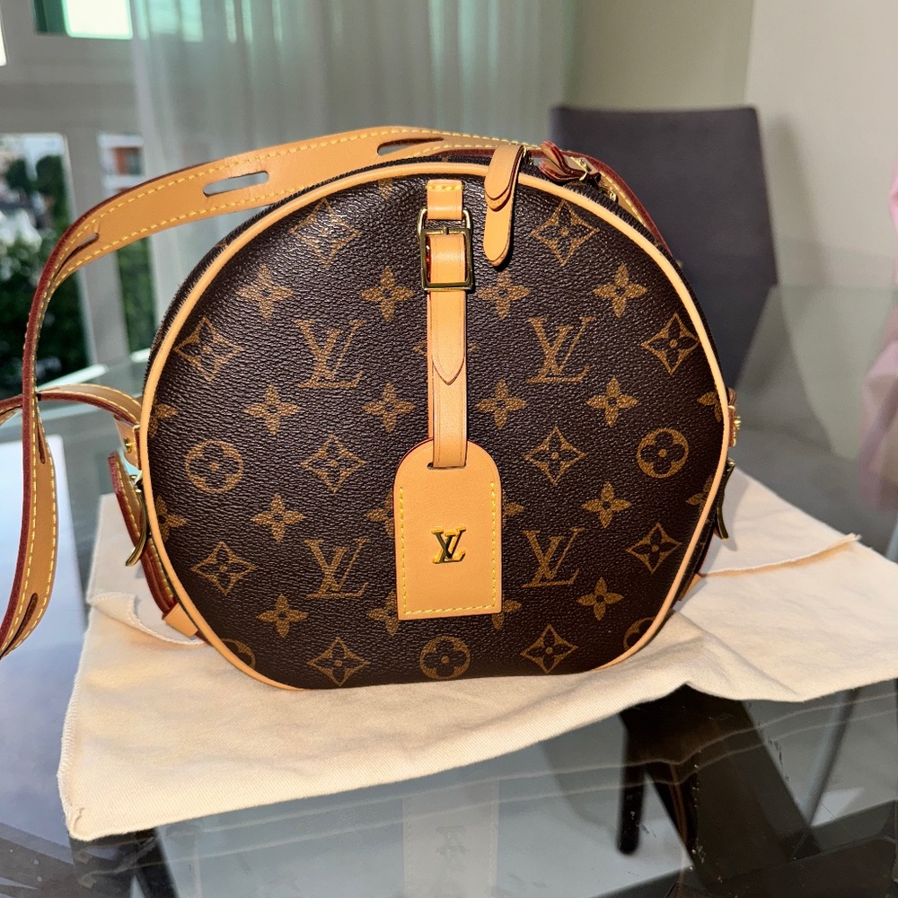 Louis Vuitton Boite Chapeau Souple MM